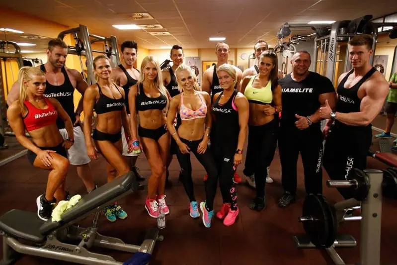 o_more_then_4000_20150427110151