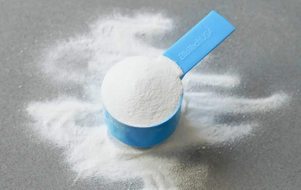 ¿Cuánta proteína debo tomar al día?