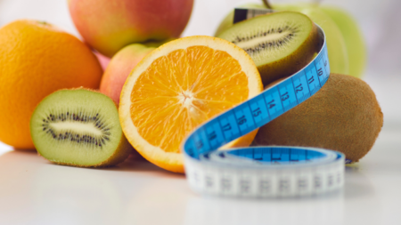 Tabla calórica de cuántas calorías hay que comer al día