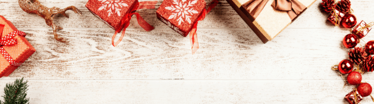 Caja de regalo con productos fitness y suplementos, ideal para deportistas en Navidad.