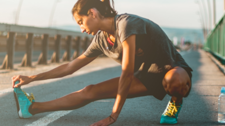 Estiramiento después de correr: ejercicios, recuperación y prevención de lesiones